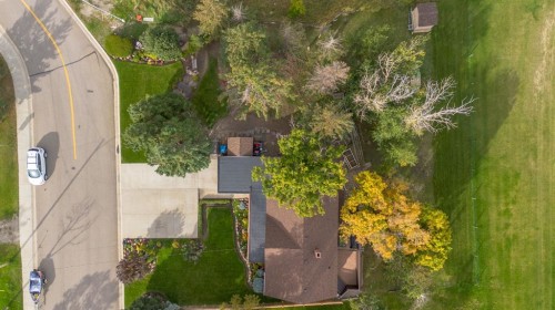 339 2 Avenue East, Cardston, AB 