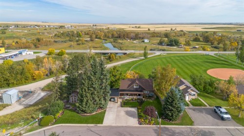 339 2 Avenue East, Cardston, AB 