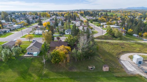 339 2 Avenue East, Cardston, AB 