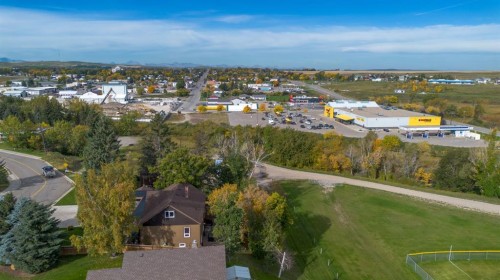 339 2 Avenue East, Cardston, AB 