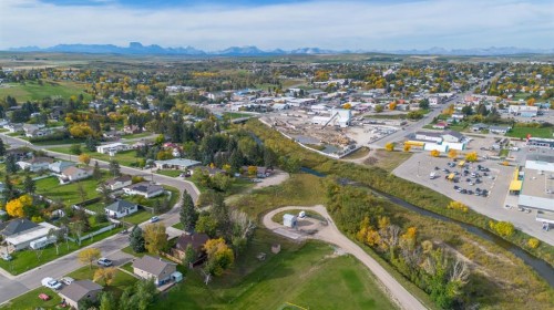339 2 Avenue East, Cardston, AB 