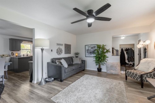 339 2 Avenue East, Cardston, AB 