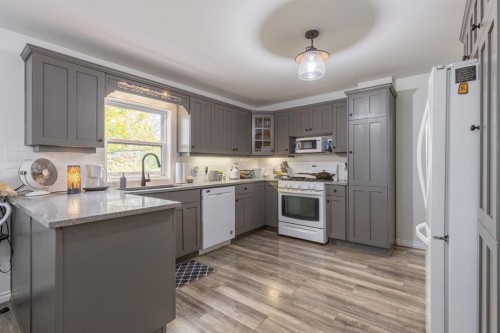 339 2 Avenue East, Cardston, AB 
