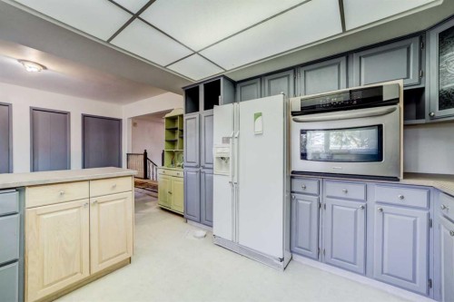 2103 10A Street, Coaldale, AB 