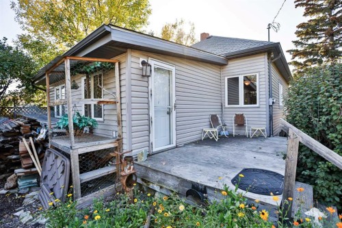 731 14 Street North, Lethbridge, AB 