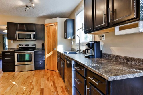 731 14 Street North, Lethbridge, AB 