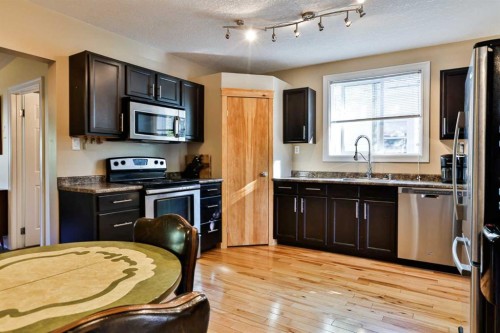 731 14 Street North, Lethbridge, AB 