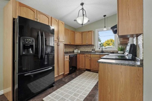 2811 13 Avenue South, Lethbridge, AB 