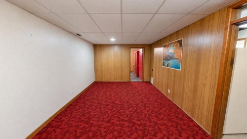 518 11 Street North, Lethbridge, AB 