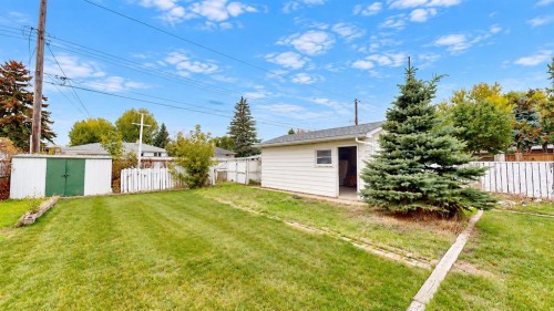 518 11 Street North, Lethbridge, AB 