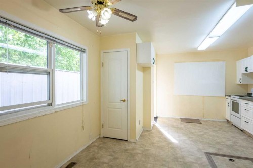 1207 41 Avenue North, Lethbridge, AB 