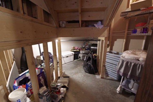 604 6 Street North, Vauxhall, AB 