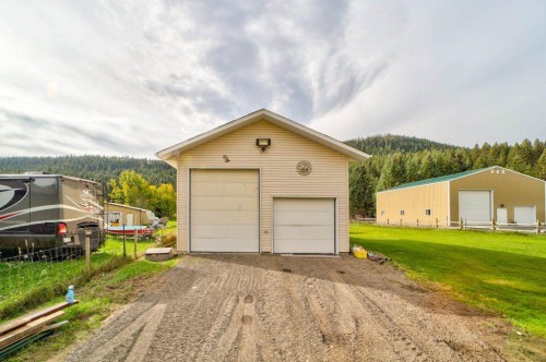 6018 16 Avenue, Coleman, AB 