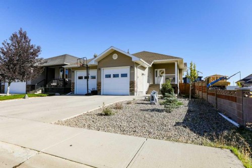 259 Gateway Manor S, Lethbridge, AB 