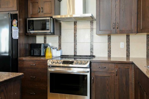 259 Gateway Manor S, Lethbridge, AB 