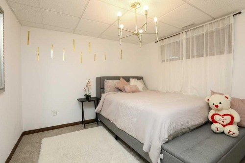 259 Gateway Manor S, Lethbridge, AB 