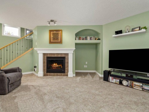 385 Thyrza Burkitt Link North, Lethbridge, AB 