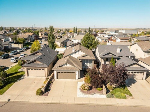 385 Thyrza Burkitt Link North, Lethbridge, AB 