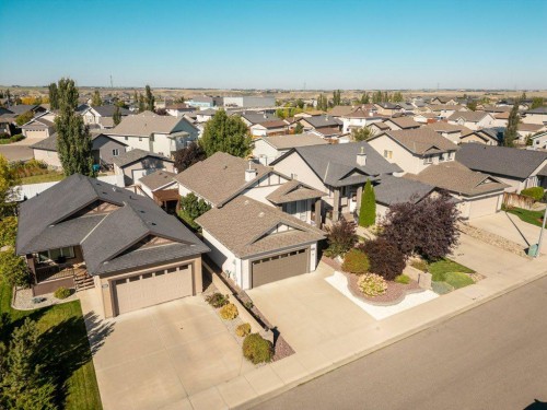 385 Thyrza Burkitt Link North, Lethbridge, AB 