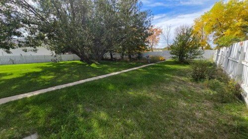801 1 Street Ne, Milk River, AB 