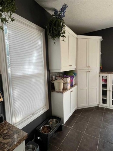 240 20 Street North, Lethbridge, AB 