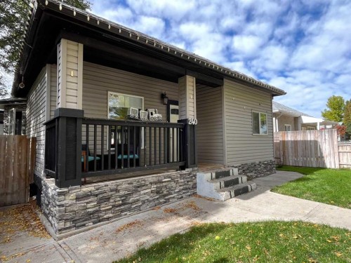 240 20 Street North, Lethbridge, AB 