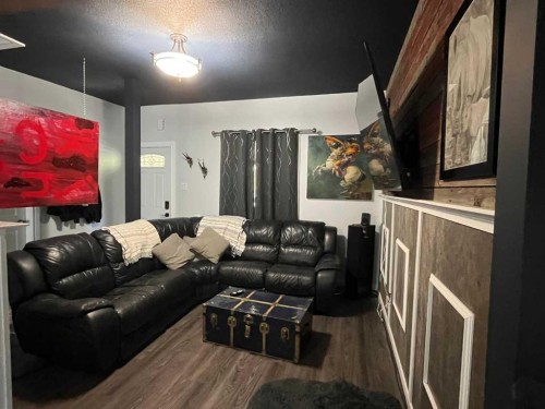 240 20 Street North, Lethbridge, AB 