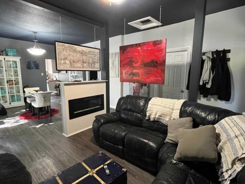 240 20 Street North, Lethbridge, AB 