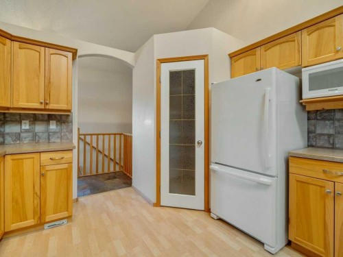 83 Rivergreen Road West, Lethbridge, AB 