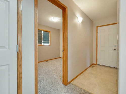 83 Rivergreen Road West, Lethbridge, AB 