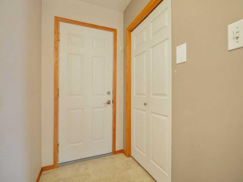 83 Rivergreen Road West, Lethbridge, AB 