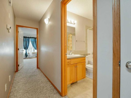 83 Rivergreen Road West, Lethbridge, AB 