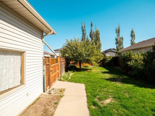 83 Rivergreen Road West, Lethbridge, AB 