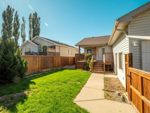 83 Rivergreen Road West, Lethbridge, AB 