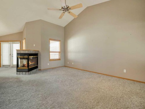 83 Rivergreen Road West, Lethbridge, AB 