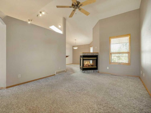 83 Rivergreen Road West, Lethbridge, AB 