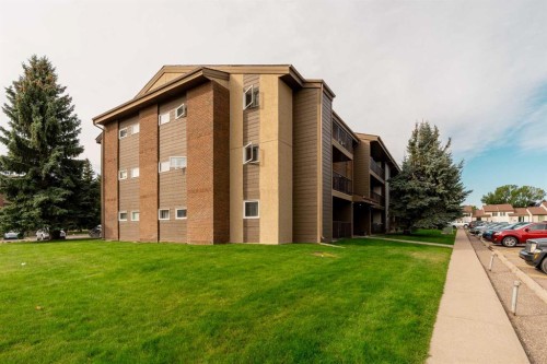310-405 Columbia Boulevard West, Lethbridge, AB 