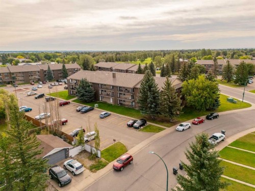 310-405 Columbia Boulevard West, Lethbridge, AB 