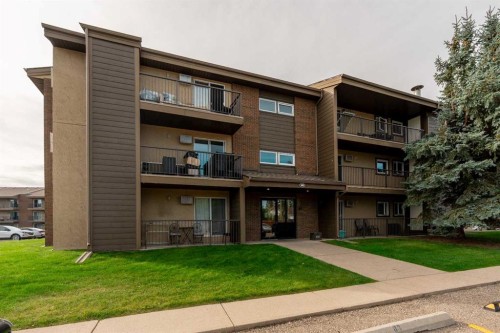 310-405 Columbia Boulevard West, Lethbridge, AB 