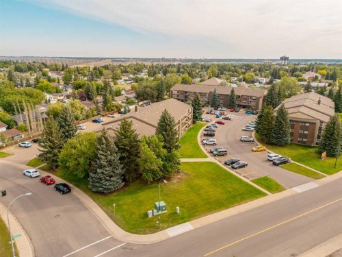 310-405 Columbia Boulevard West, Lethbridge, AB 