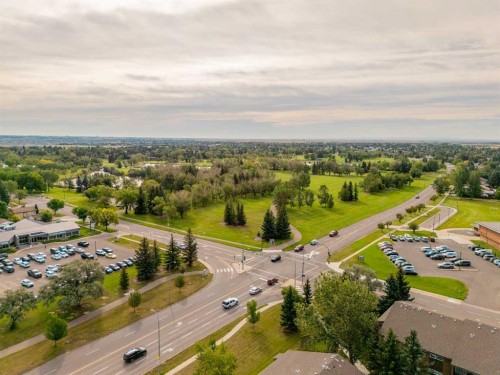 310-405 Columbia Boulevard West, Lethbridge, AB 