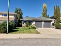 18 Heritage Close West, Lethbridge, AB 