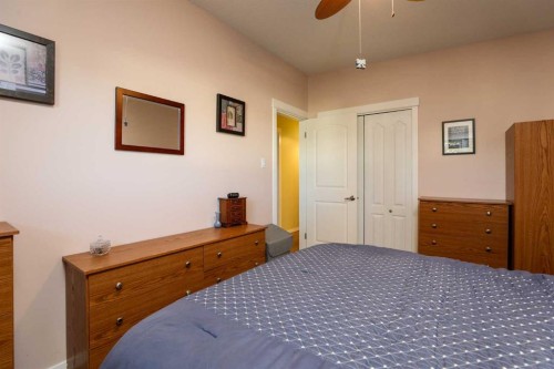 1812 Lakemount Boulevard South, Lethbridge, AB 