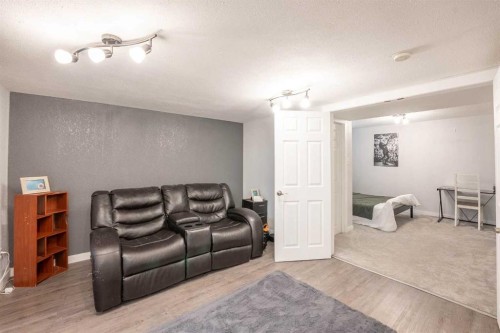 53 Peigan Court West, Lethbridge, AB 