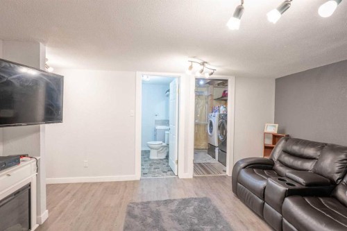 53 Peigan Court West, Lethbridge, AB 
