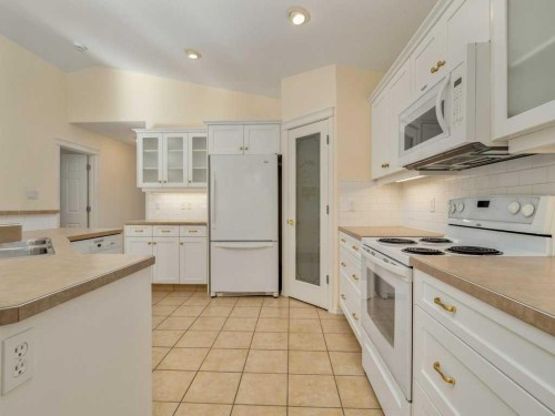 420 Mt Sunburst Crescent West, Lethbridge, AB 