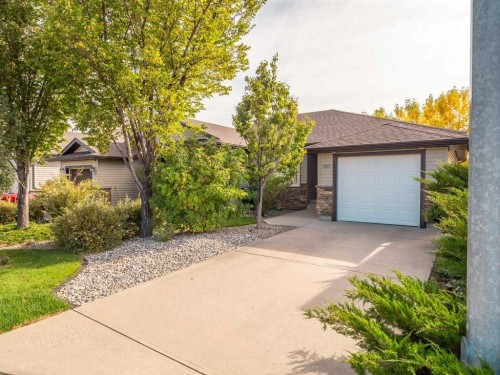 420 Mt Sunburst Crescent West, Lethbridge, AB 