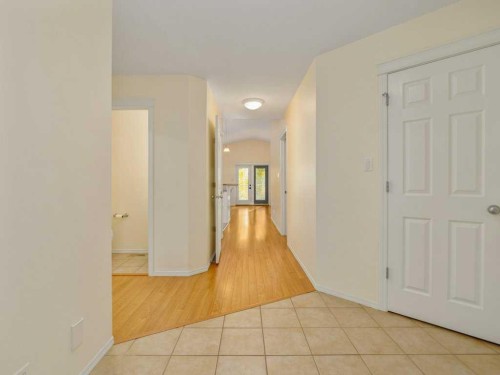420 Mt Sunburst Crescent West, Lethbridge, AB 