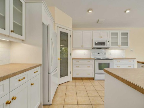 420 Mt Sunburst Crescent West, Lethbridge, AB 
