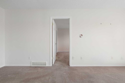 12-100 Fairmont Boulevard South, Lethbridge, AB 